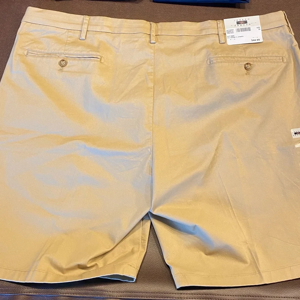 JOSEPH ABBOUD Tan Shorts 44”